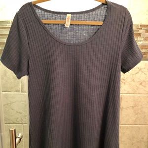 Lularoe classic tee